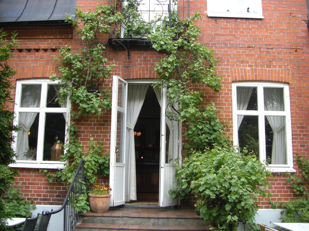 Kastanjelund Hotel Yngsjö Екстериор снимка